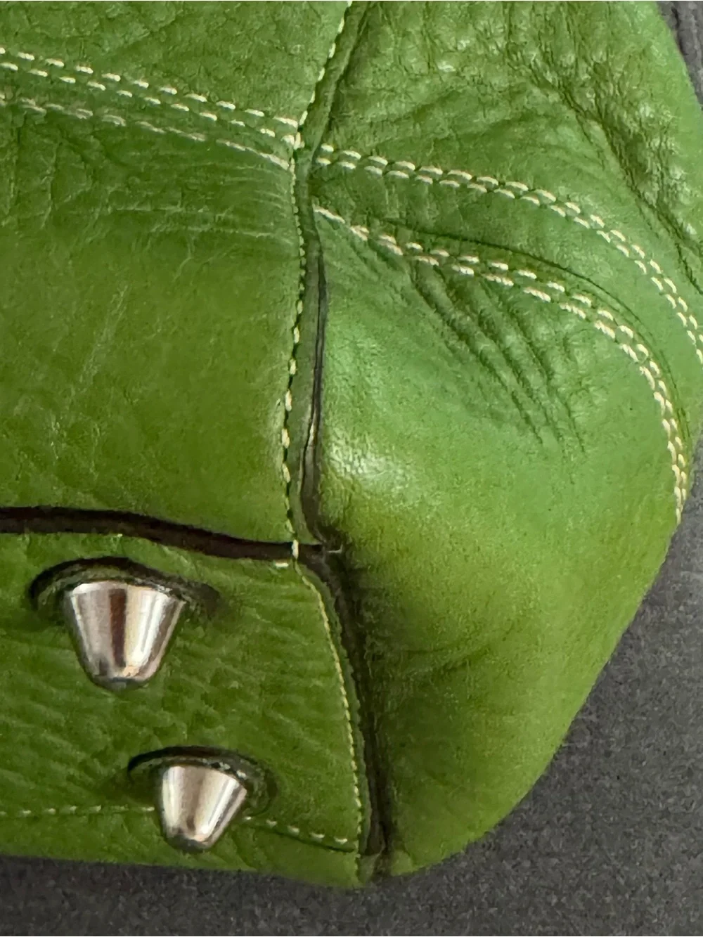 Coach Vintage Green Pebbled Leather Satchel Turnlock Handbag Y2K